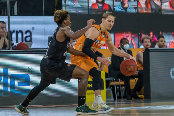 比锡标至 比锡标至