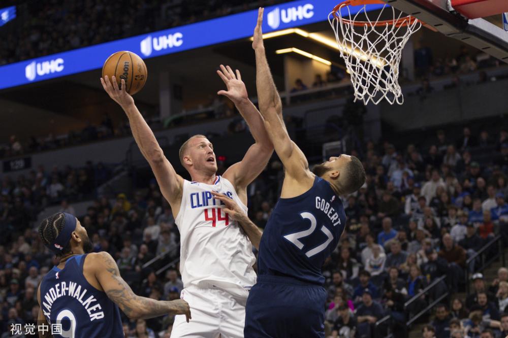 球场始终是 球场始终是